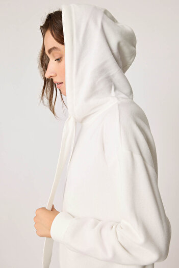 Vitrin Thick Lace-Up Hooded Blouse