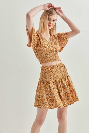 Vitrin Crispy Floral Patterned Elastic Blouse Skirt Set