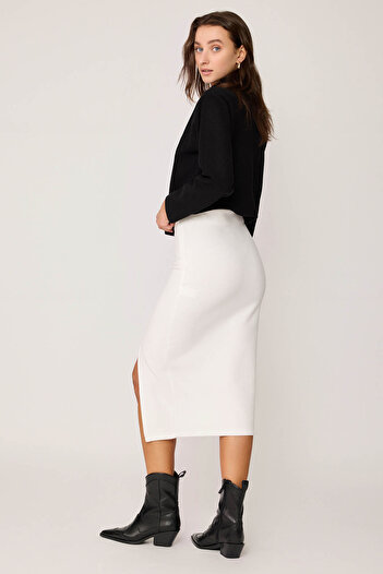 Vitrin Side Zippered Slit Knitwear Skirt