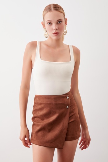 Vitrin Snap Detailed Faux Suede Shorts Skirt