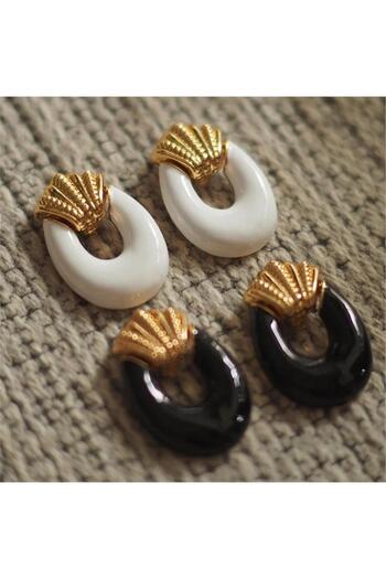 Pelin Aksesuar Large Oval Black Enamel Gold Mussel Earrings