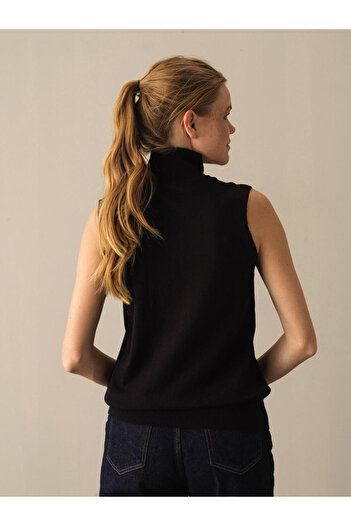 Xint Kadın Siyah Regular Fit Basic Kazak