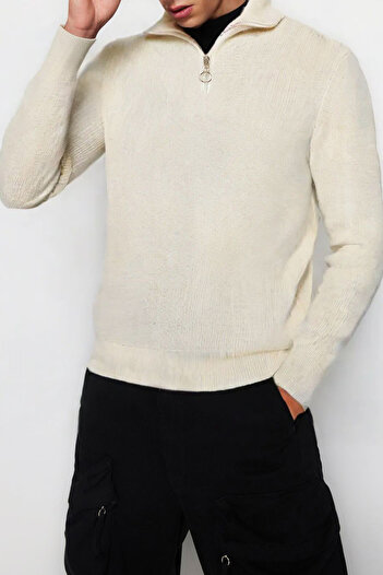 Edit by Trendyol Beige Slim Knitwear Sweater Tmnaw25Kz00064