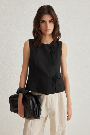 Trendyol Collection Black Slim Narrow Fit Binding Detailed Woven Vest Twoss25Ye00023