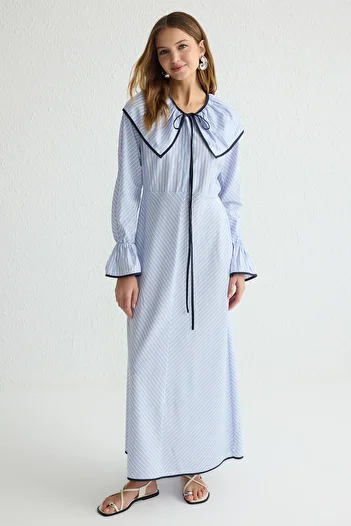 Trendyol Modest Tkané šaty s modrým límcem Tctss25Eb00005