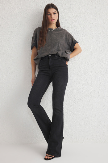 Trendyol Collection Černé džíny s vysokým pasem Twoss25Je00110