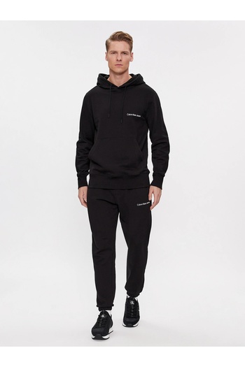 Calvin Klein Men's Black Tracksuit - Logo Detailed