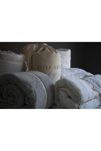 Sleep Garden 1 Double Bamboo Quilt and 2 Bamboo Pillow Set