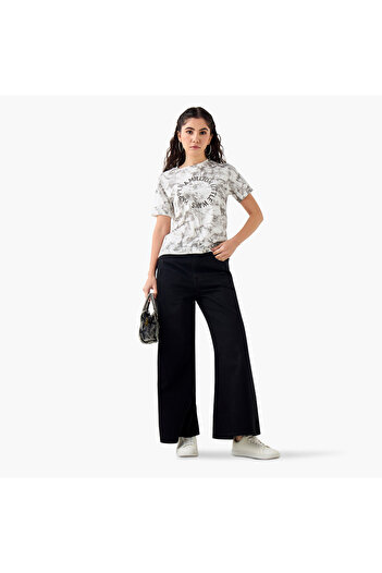 2Xtremz Embellished Crew Neck T-shirt With Short Sleeves