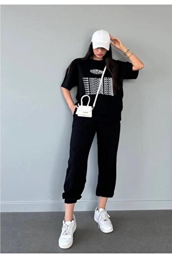 caddekombin Kadın Couture  Baskılı T-shirt Eşofman Altı Jogger Rahat Kalıp Siyah Eşofman Takım Yuvarlak Yaka