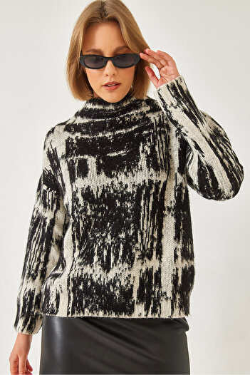 Bianco Lucci Women's Raised Patterned Jacquard Sweater 20246943