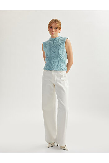 Koton Sleeveless Crew Neck Textured Knitwear Sweater