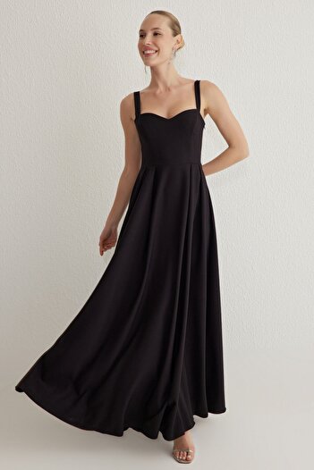 Trendyol Collection Schwarzes, gewebtes, langes, schickes Abendkleid mit A-Linie-Rückenschleife und Abschlussballkleid TPRSS25AE00020