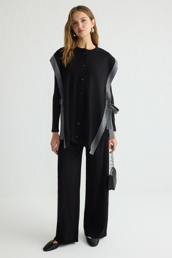 Trendyol Modest Black Block Vest and Trousers Set - Slit Detail Tctaw24Us00087
