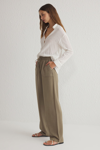 Trendyol Collection Khaki Elastic Waist Eader Fabric Pull on Jogger Woven Pants Twoss25Pl00010