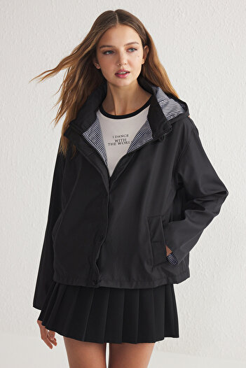 Trendyol Collection Oversize Striped Lined Raincoat - TWOAW25YR00003