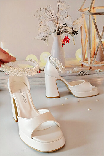 Modavien Women's 10 cm Platform White Pearl Bridal Shoes
