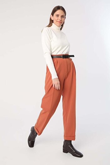 ALLDAY New Creamy-Belted Double Leg Pleated Carrot Pants