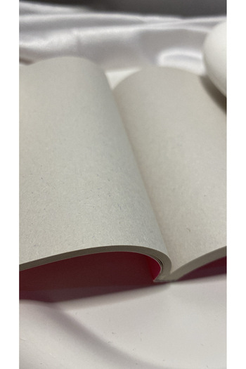 Axuu Collection Unutmayın Ki Bana Hiçbir Şey Olmaz Yazılı Defter Arkadaşa Hediye Komik Yazılı Defter - A7 Çizgisiz