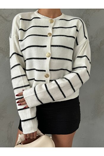 02Lady Fashion Striped Button Knitwear Cardigan