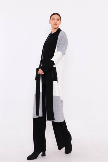 02Lady Fashion 3-Piece Knitwear Set with Pocket Detail, Cardigan and Trousers