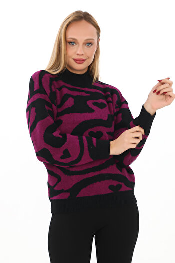 02Lady Fashion Leopard Pattern Oversize Turtleneck Sweater