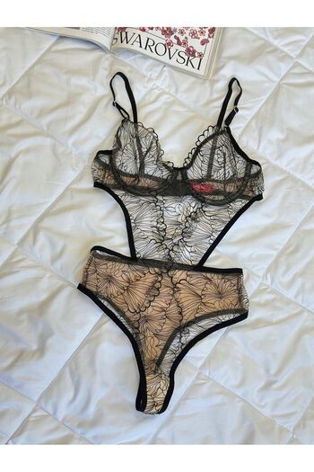 ARONA Body transparent cu sârmă Brode din dantelă