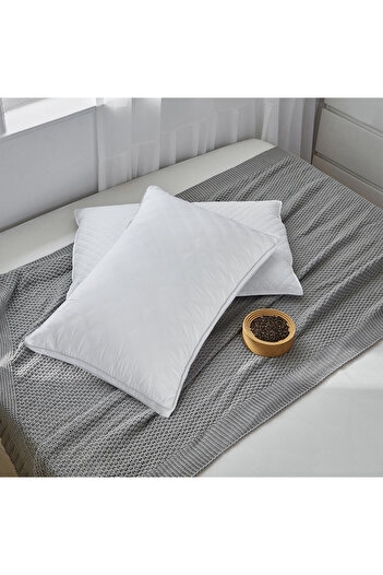 Generic Pack of 2 Cotton 1.5 Kg Sleeping Pillows Size 50x75 Cm Filled with 100% Polyester Fiber