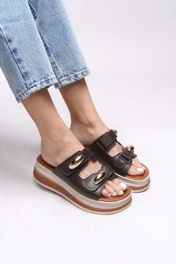 Riccon Γυναικείες παντόφλες Lischaris Brown - 0012321