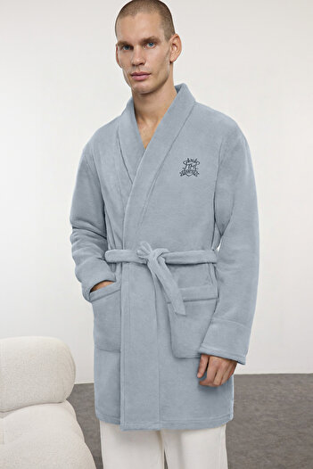 Trendyol Collection Gray Embroidered Wellsoft Winter Fleece Dressing Gown Tmnaw25Sb00000