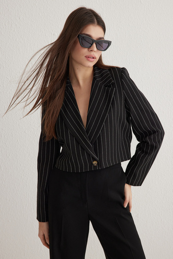 Trendyol Collection Black Regular Crop Striped Woven Blazer Jacket Twoss23Bc00029