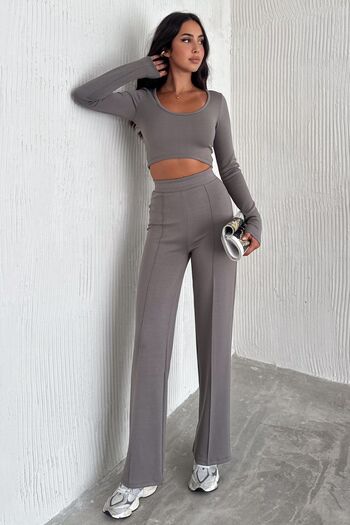 02Lady Fashion Fabric Soft Texture Bottom Top Set