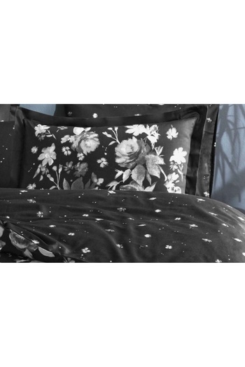 Taç Wıntor Model Kıng Bed Sheet Set Bed Sheet: 260X270 cm 2 Flounces 50X70 cm Pillowcases