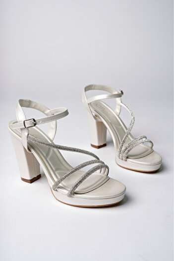 meyra'nın ayakkabıları Women's Pearl Platform 3 Stone Heeled Shoes