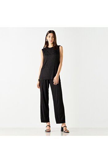 Iconic Textured Round Neck Sleeveless Top
