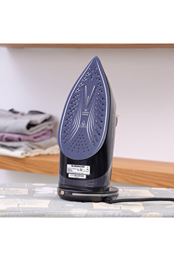 Olsenmark Corded and Cordless Steam Iron, Dry, Steam, Spray, OMSI1839, Vertical Steam