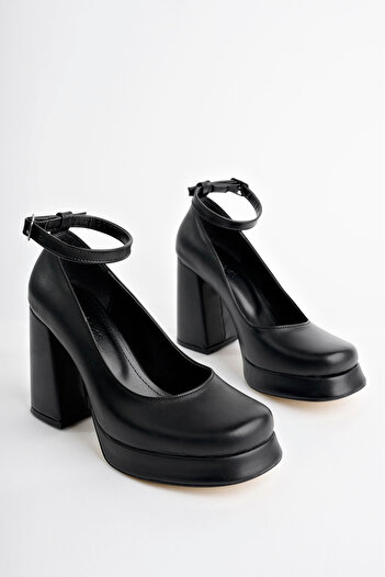 meyra'nın ayakkabıları Women's Black Skin Plain Side Closed Platform Heeled Shoes