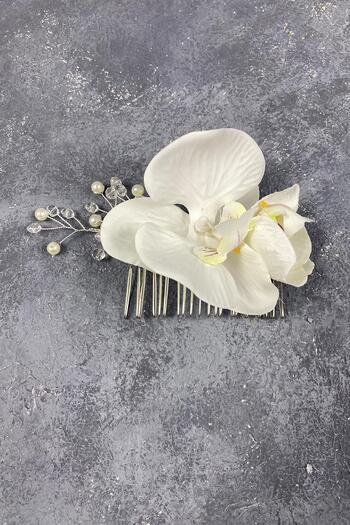 Hayalperest boncuk Scalloped Outer Shooting Bridal Hairpin with Bead Embroidery and Orchid
