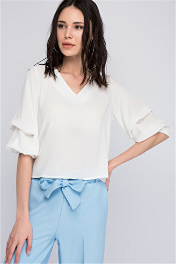 Cotton Mood 8122588 Kobe V-Neck Elastic Two-Layer Sleeve Blouse Ecru