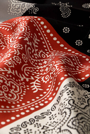 Bursa İpek Μαύρο μοτίβο συνονθύλευμα Twill μεταξωτό μαντίλι