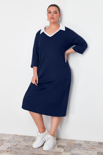 Trendyol Curve Navy Blue Polo Collar Midi Knitted Dress TBBSS24AH00145