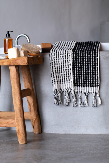 Barine Curly Cotton Face Towel Ecru / Black 45X90