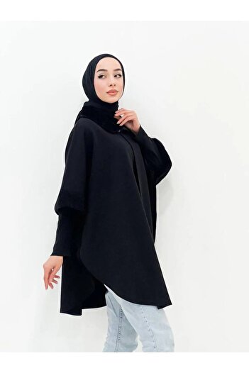 02Lady Fashion Women's Sheepskin Knitwear Poncho with Collar and Sleeves