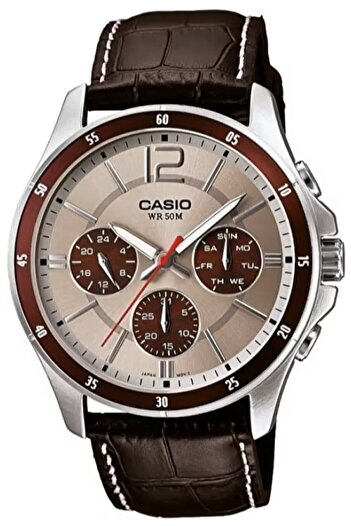Casio ساعة يد رجالية باللون البني الفضي مقاس 43.5 ملم
