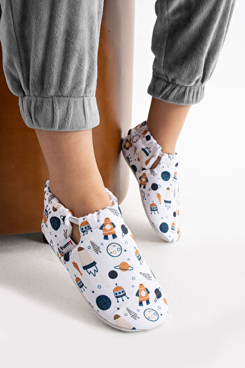 Funny Baby Non-Slip Sole Organic Baby Booties Anti-Sweat Soft Cute Figured Comfortable Flexible