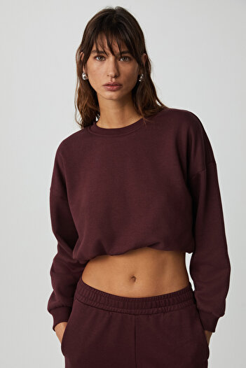 GRIMELANGE Dewanna Women's Long Sleeve Crop Burgundy Tracksuit Set