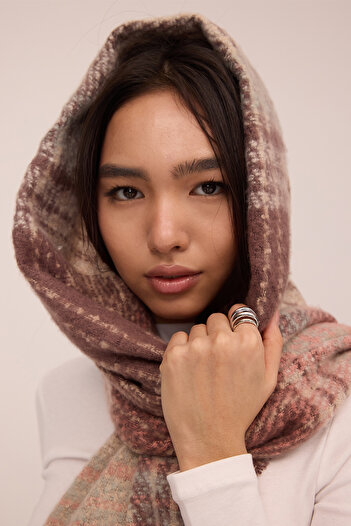 Addax Patterned Shawl - Model Shal11-A2