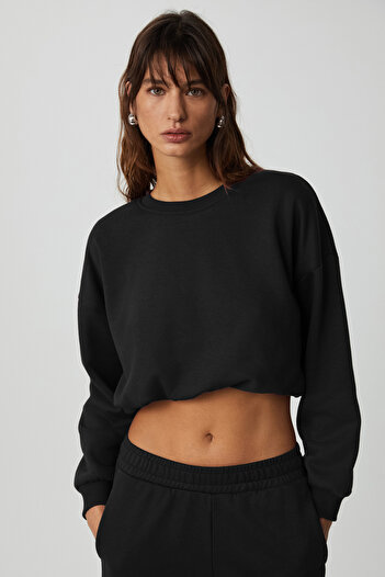 GRIMELANGE Dewanna Women's Long Sleeve Crop Black Tracksuit Set