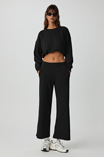 GRIMELANGE Dewanna Women's Long Sleeve Crop Black Tracksuit Set