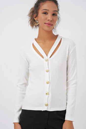 LE CARAMBOLE Women's White Lapel Detailed V-Neck Buttoned Front Seasonal Knitted Cardigan